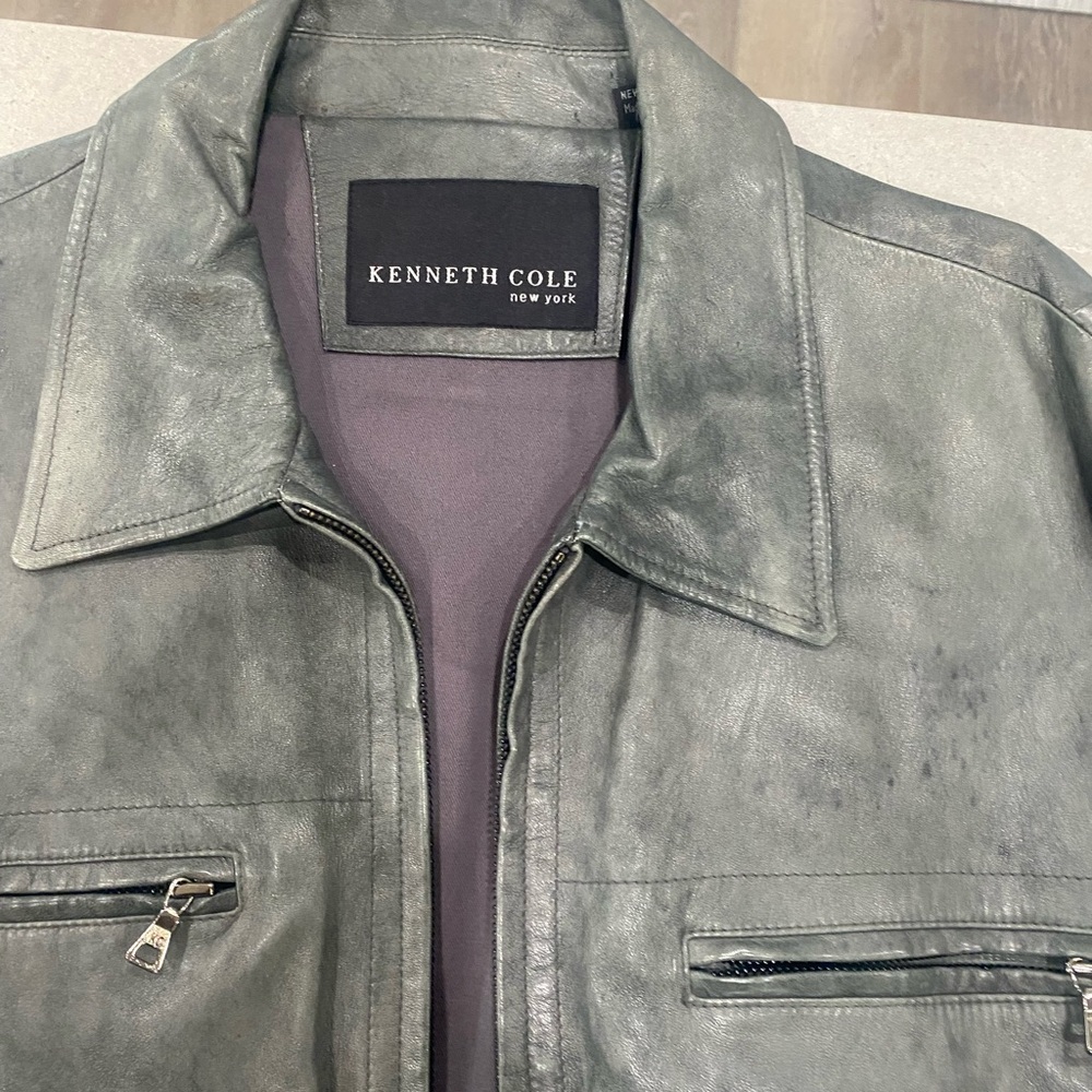 Kenneth Cole Gray Leather Jacket for Men XL.